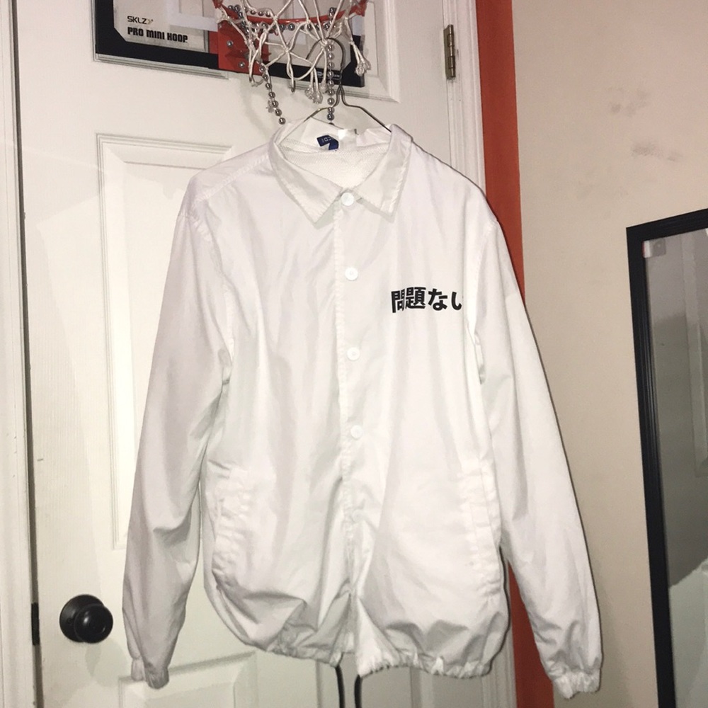 Button up windbreaker